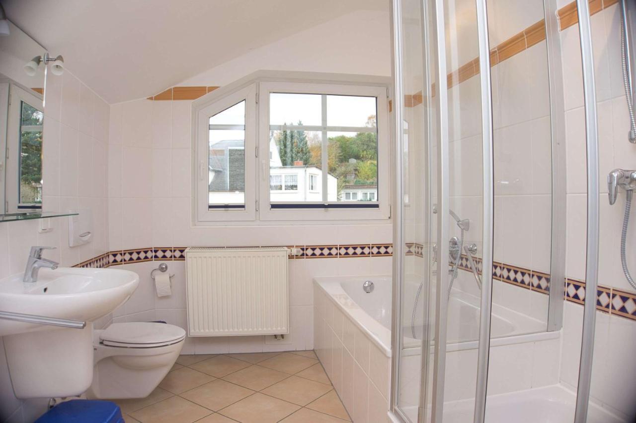 Balkon Mit Traumhaften Meerblick, Gratis Nutzung Vom Ahoi Erlebnisbad Und Sauna In Sellin Duenenhaus Fewo05 เกอเรน ภายนอก รูปภาพ