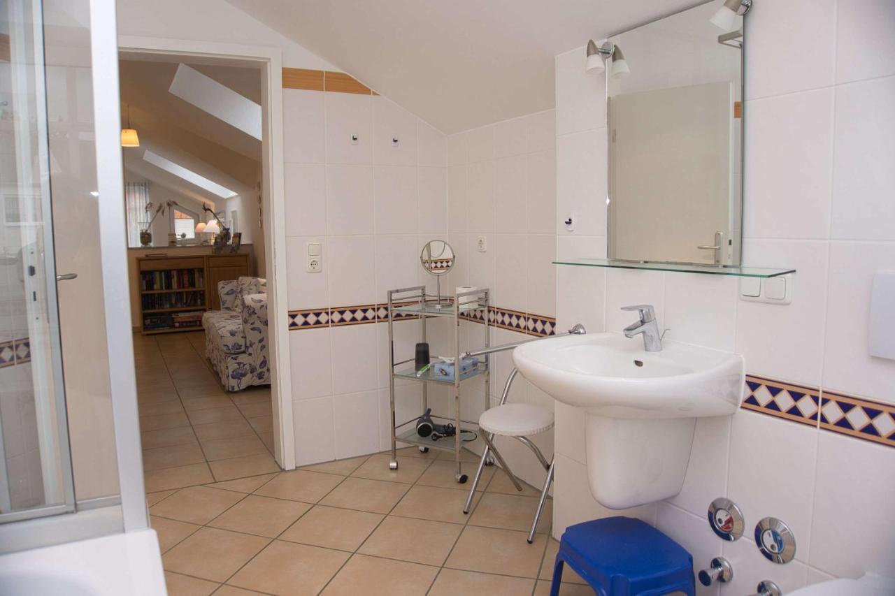 Balkon Mit Traumhaften Meerblick, Gratis Nutzung Vom Ahoi Erlebnisbad Und Sauna In Sellin Duenenhaus Fewo05 เกอเรน ภายนอก รูปภาพ
